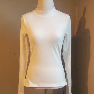 NWT ZYIA White Adapt Long Sleeve T size M